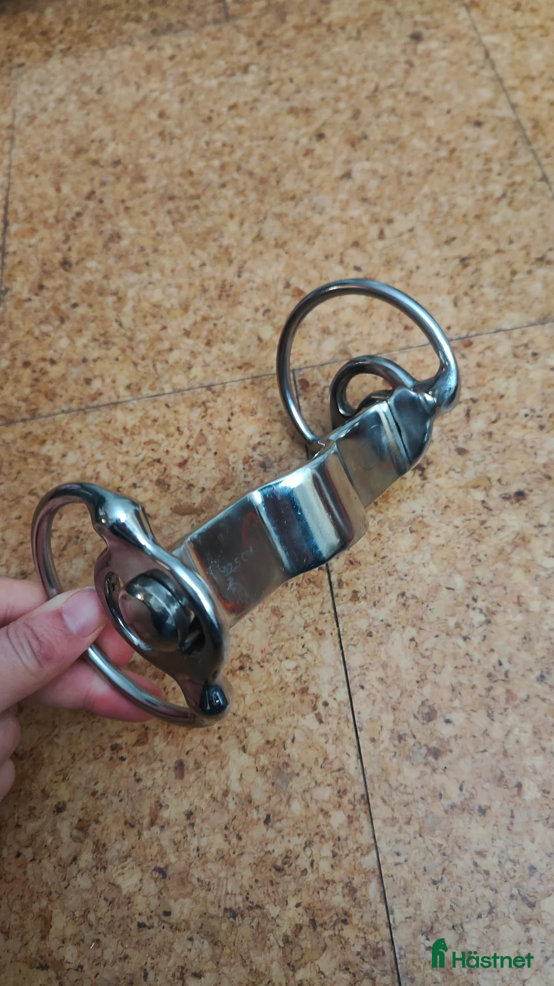 Bett hästutrustning till salu: Sam marsch Jump'in - stilla, rakt bett, tungfrihet - Annons 1