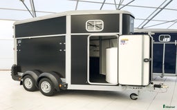 Hästtransporter  fordon & transport till salu: Ifor Williams HB511 med fast sadelkammare - Bild 7