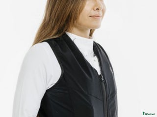 Säkerhetsvästar ryttarutrustning till salu: Equitheme airsafe i Ise - Annons 24