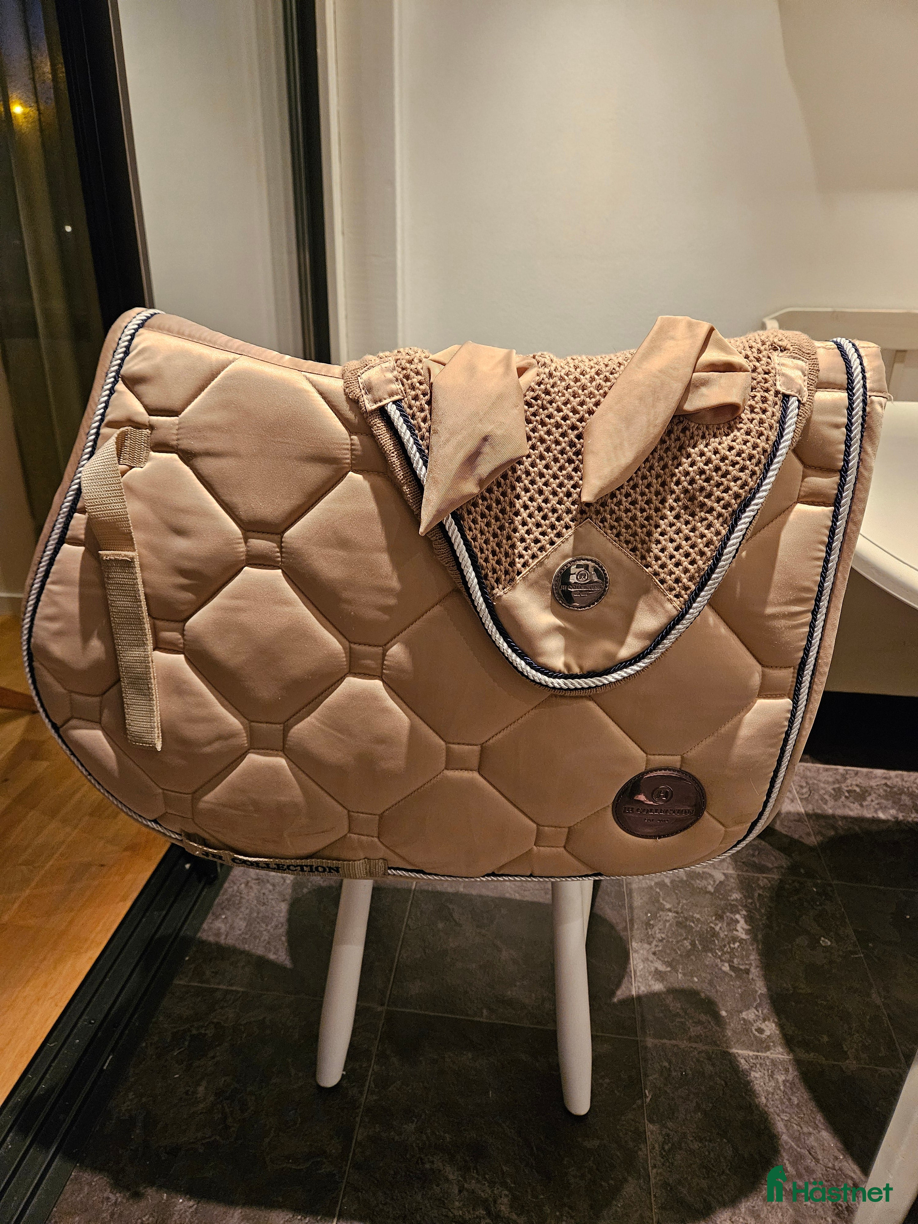 Schabrak & Vojlockar hästutrustning till salu: Schabrak och huva i Kållered - Annons 4