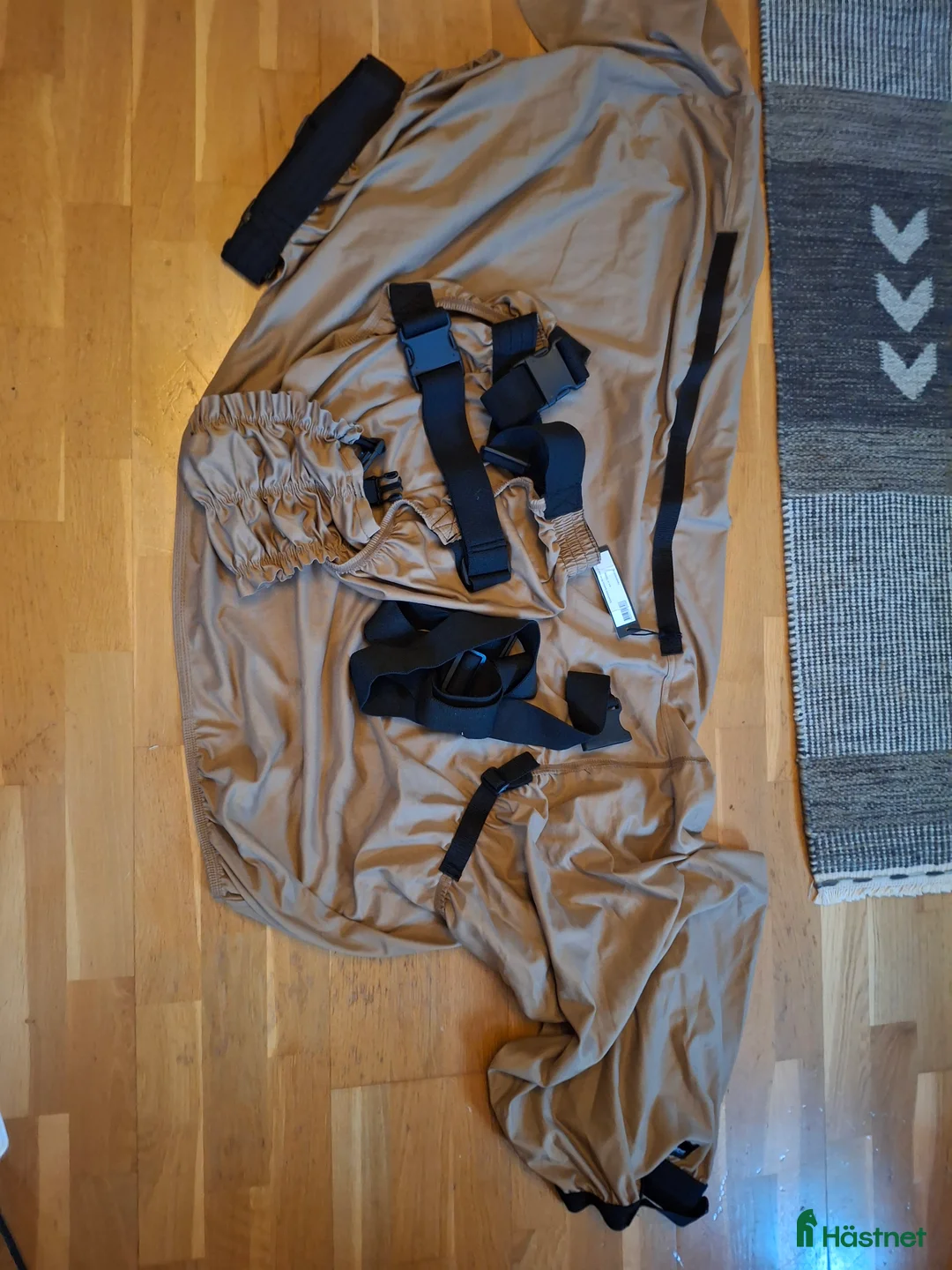 Täcken hästutrustning till salu: Eksem täcke 85 cm i Mjöhult - Annons 1