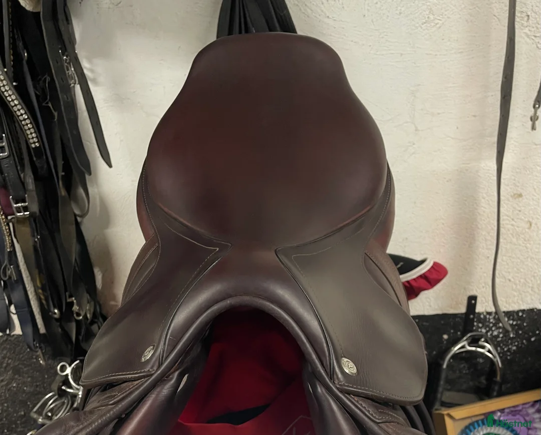 Sadlar hästutrustning till salu: Byt eller köp denna fantastiska sadel🙏🏻 i Trelleborg - Annons 3