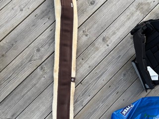 Sadeltillbehör hästutrustning till salu: Sadelgjord med fluff i Mantorp - Annons 2