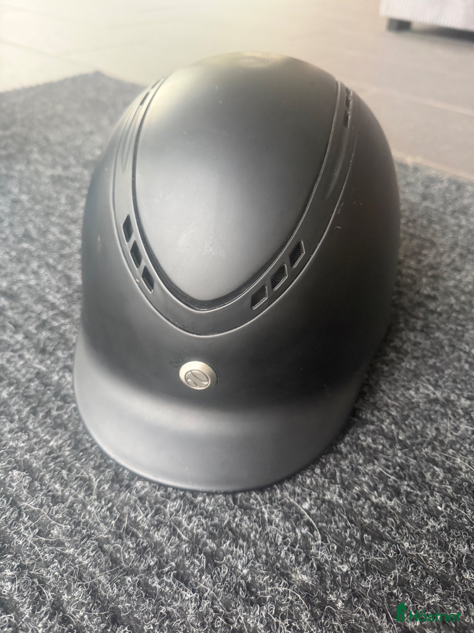 Hjälmar ryttarutrustning till salu: Back on track EquiGuard stl 55 - Annons 7