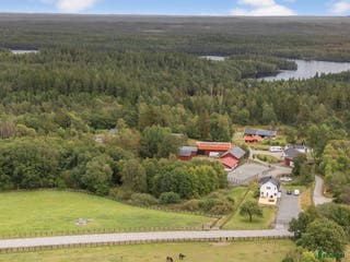 hästgårdar till salu: Hällingsjövägen 1664 i Kungsbacka - Annons 6