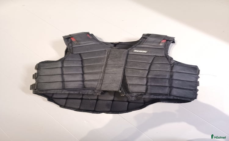 Säkerhetsvästar ryttarutrustning till salu i Hjortkvarn - Annons 20