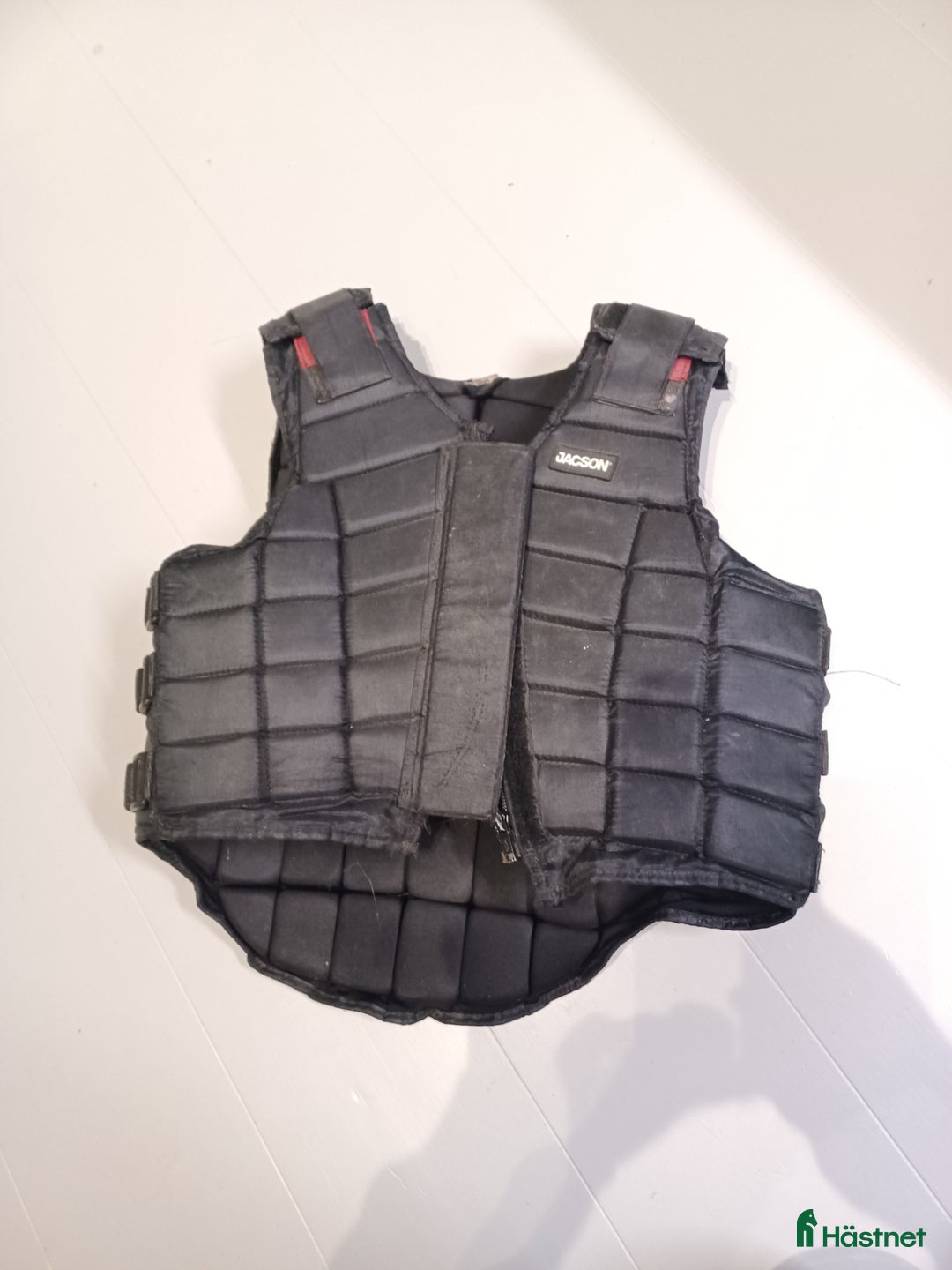 Säkerhetsvästar ryttarutrustning till salu: Säkerhetsväst Jacson 8 år i Hjortkvarn - Annons 1
