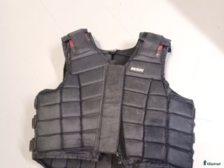 Säkerhetsvästar ryttarutrustning till salu: Säkerhetsväst Jacson 8 år i Hjortkvarn - Annons 23