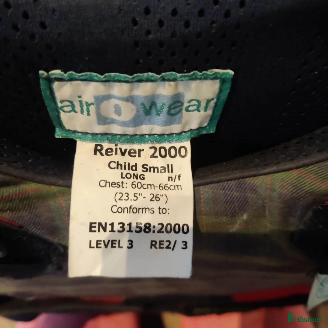 Säkerhetsvästar ryttarutrustning till salu: Säkerhetsväst i Järpen - Annons 1