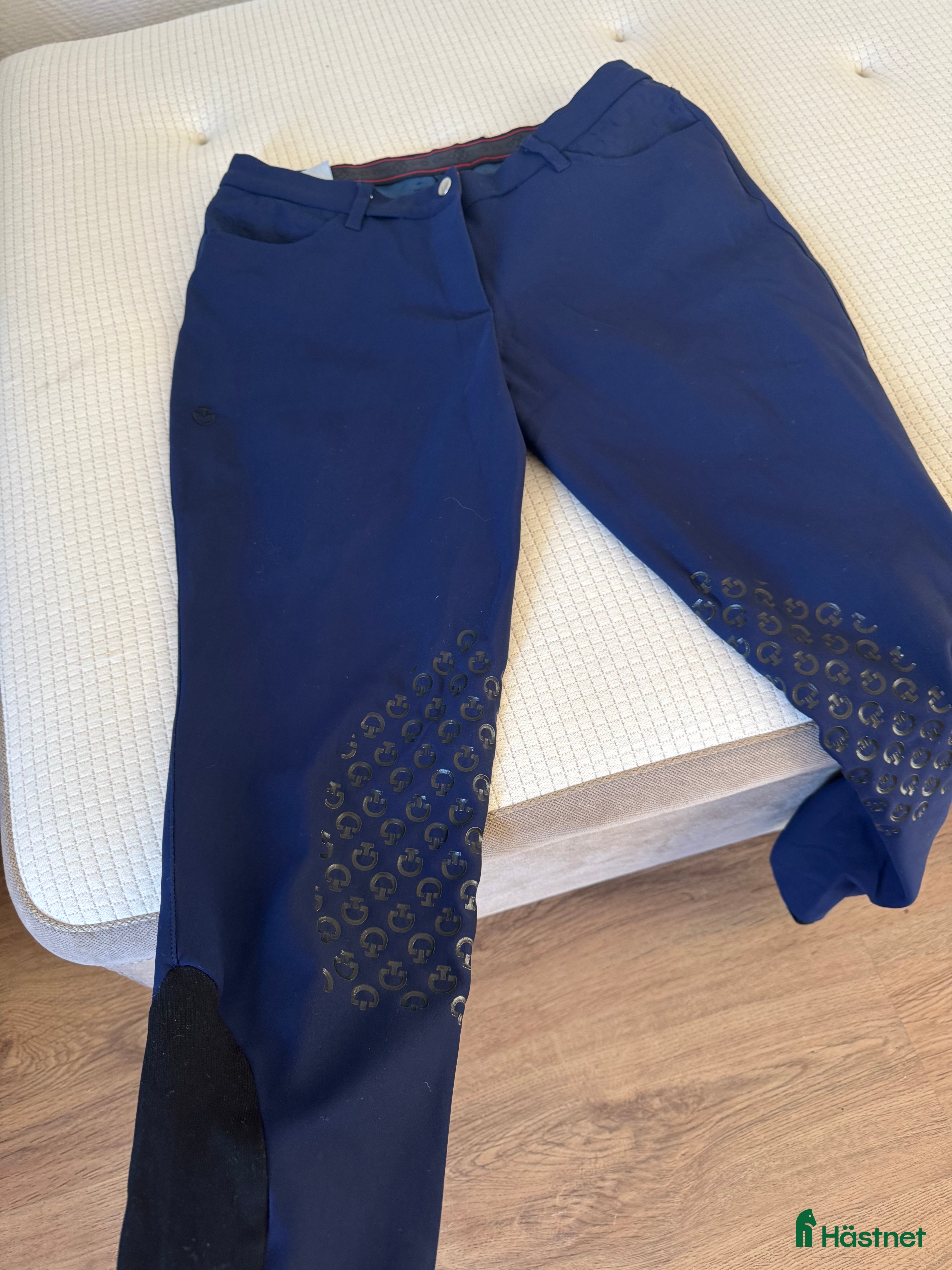 Billig Ridebukse () Billig Ridebukse