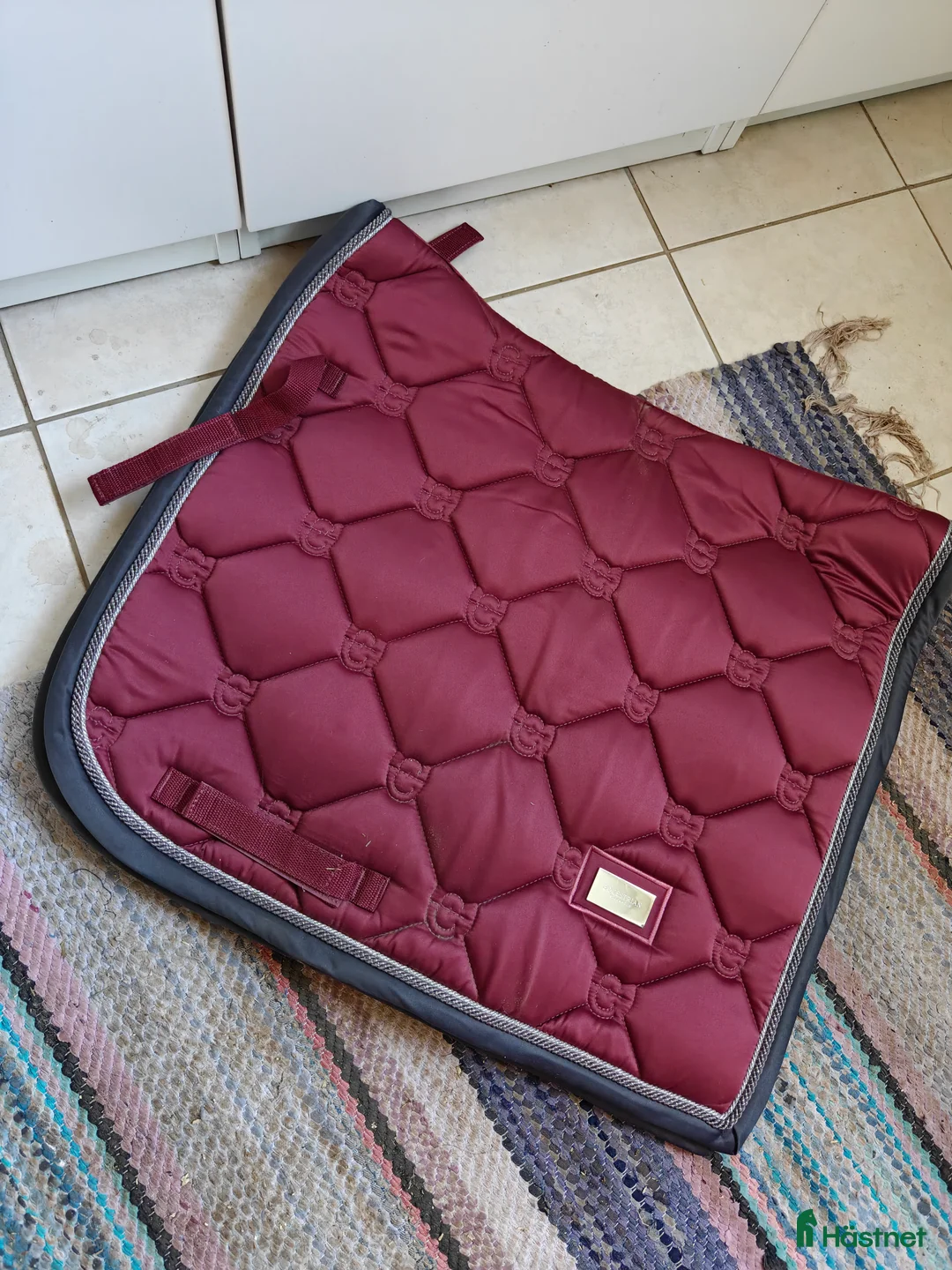 Schabrak & Vojlockar hästutrustning till salu: ES schabrak strl full - Annons 1