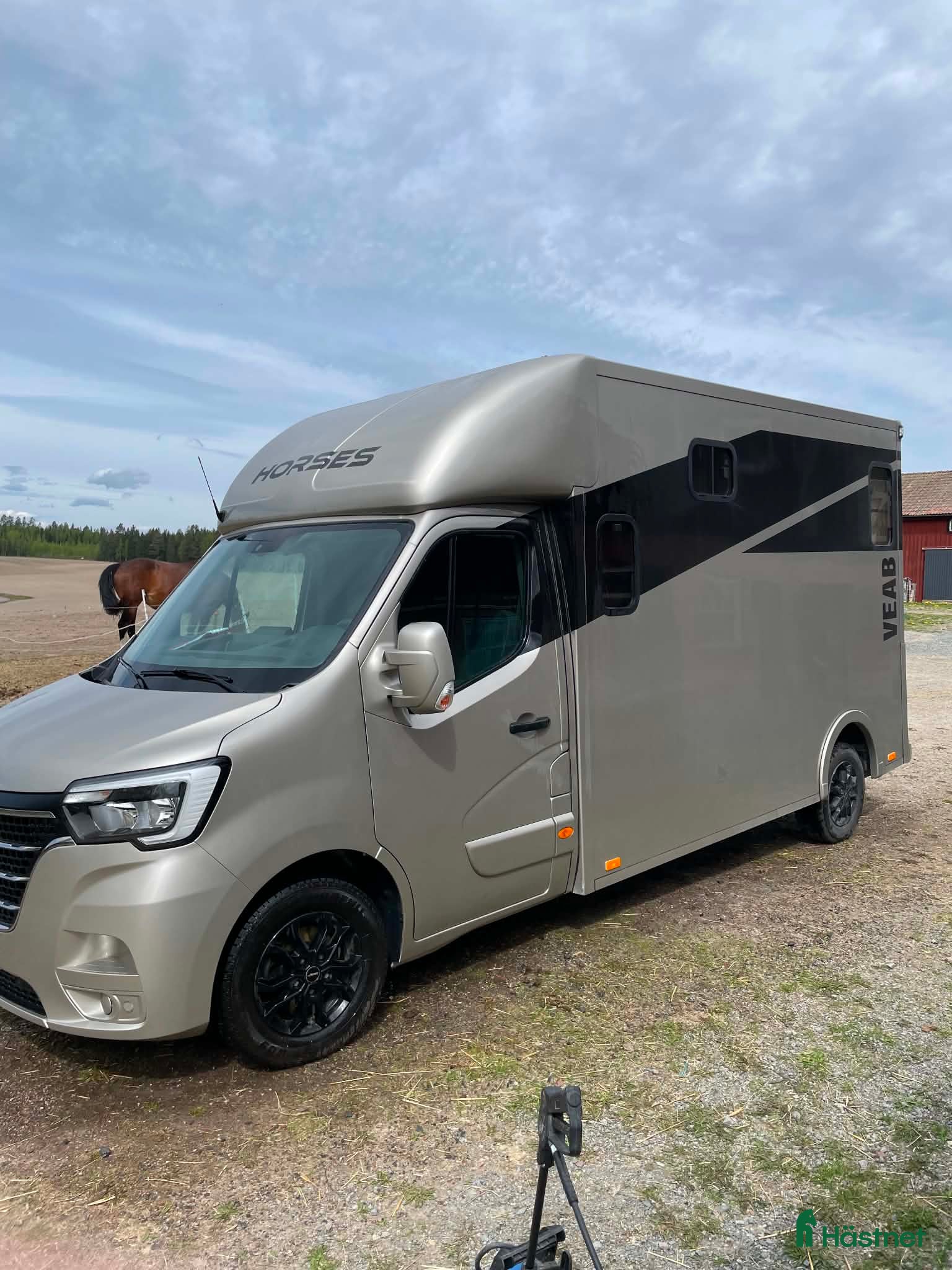 Hästlastbilar  fordon & transport till salu: Stuteri Meetingbuss 2021 - Annons 2