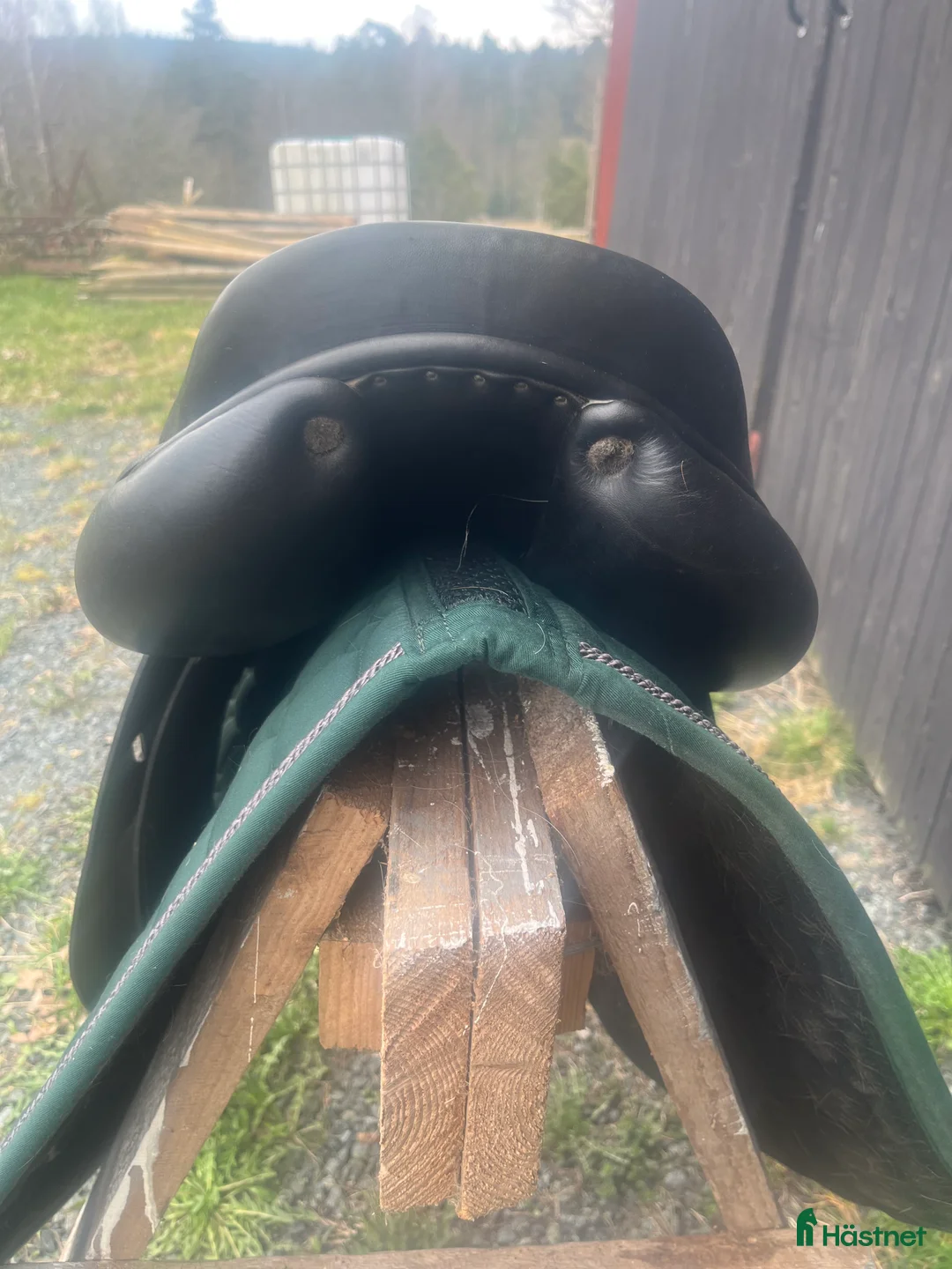 Sadlar hästutrustning till salu: Hoppsadel Tattersal i Landsbro - Annons 4