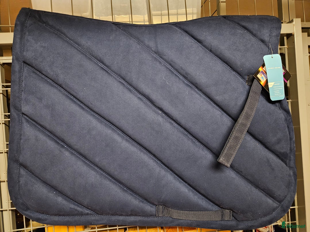 Schabrak & Vojlockar hästutrustning till salu: Nytt schabrak, John Whitaker  i Lerum - Annons 2