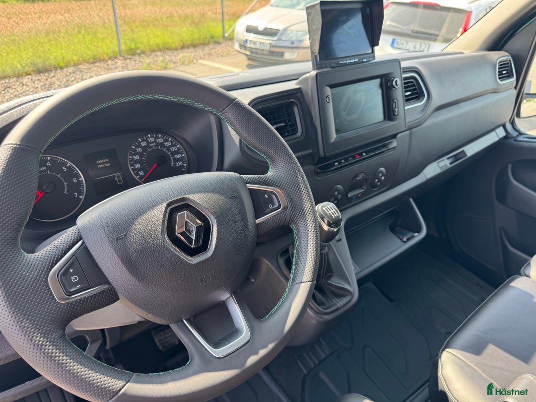 Hästlastbilar  fordon & transport till salu: Nybyggd Hästbuss Renault Master i Partille - Bild 14