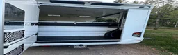 Hästlastbilar  fordon & transport till salu: Renault UME LIGHT ”Låga mil” - Annons 7