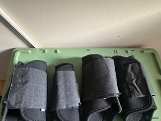 Benskydd hästutrustning till salu: Benskydd Fairfield i Perstorp - Annons 24