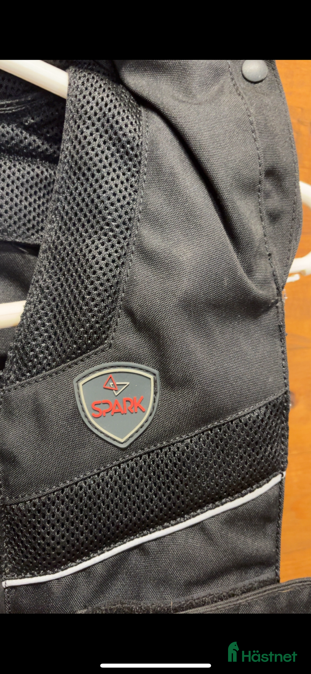 Säkerhetsvästar ryttarutrustning till salu: Ny airbag  i Väderstad - Annons 3