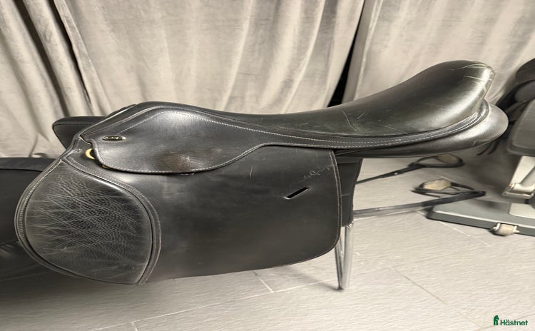 Sadlar hästutrustning till salu i Skepplanda - Annons 8