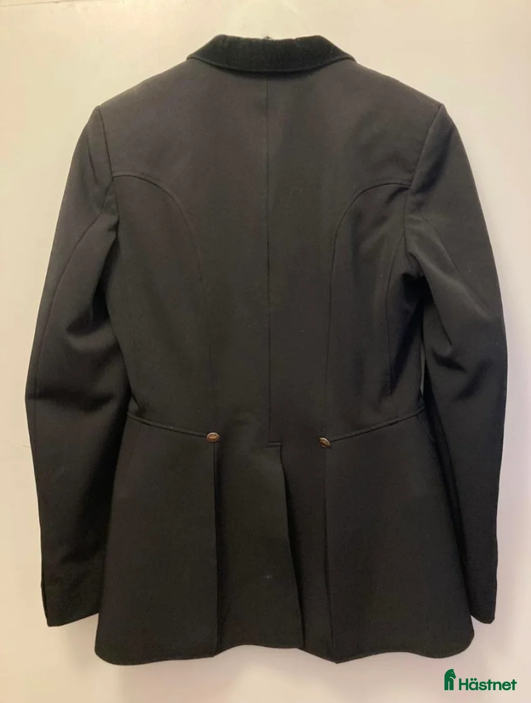 Jackor & Kavajer ryttarutrustning till salu: Dressyrkavaj Pikeur Diana strl 36 säljes i Hägersten - Annons 2