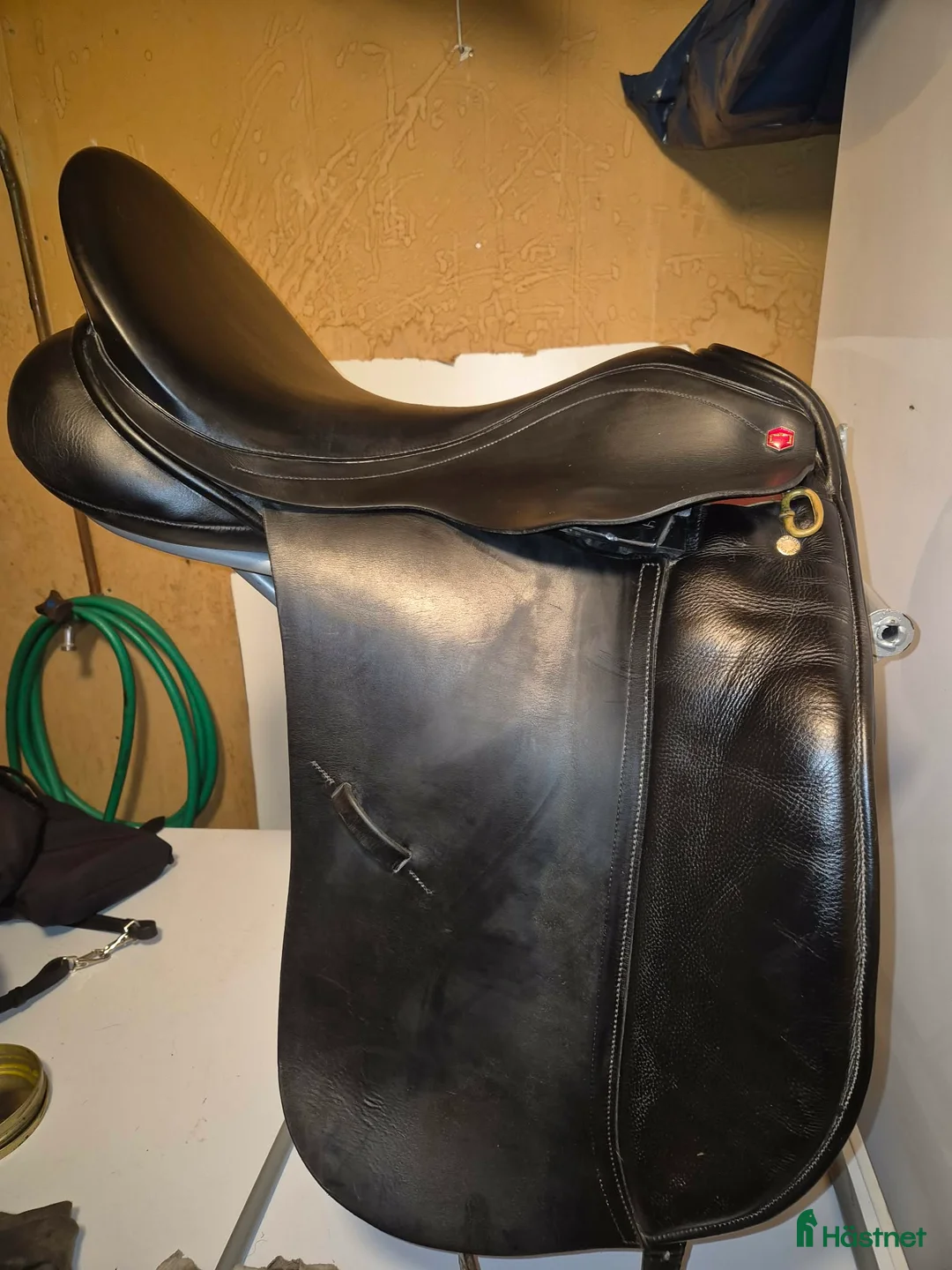 Sadlar hästutrustning till salu: Dressyrsadel Albion Legend K2 i Kristinehamn - Annons 2