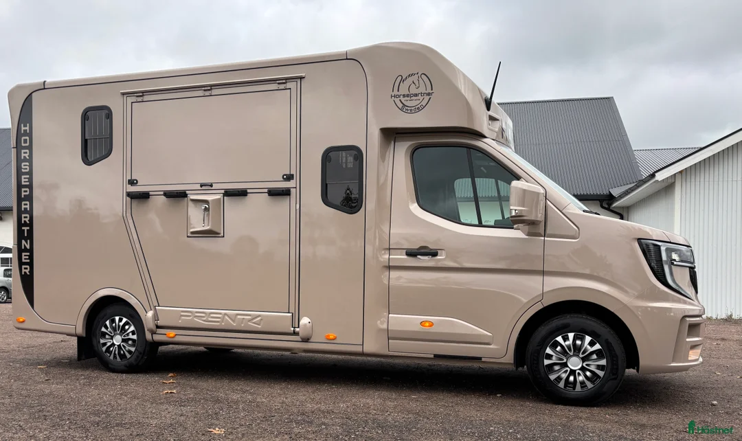 Hästlastbilar  fordon & transport till salu: NY Horsepartner Exclusive hästbil - stuteri i Laholm - Annons 15