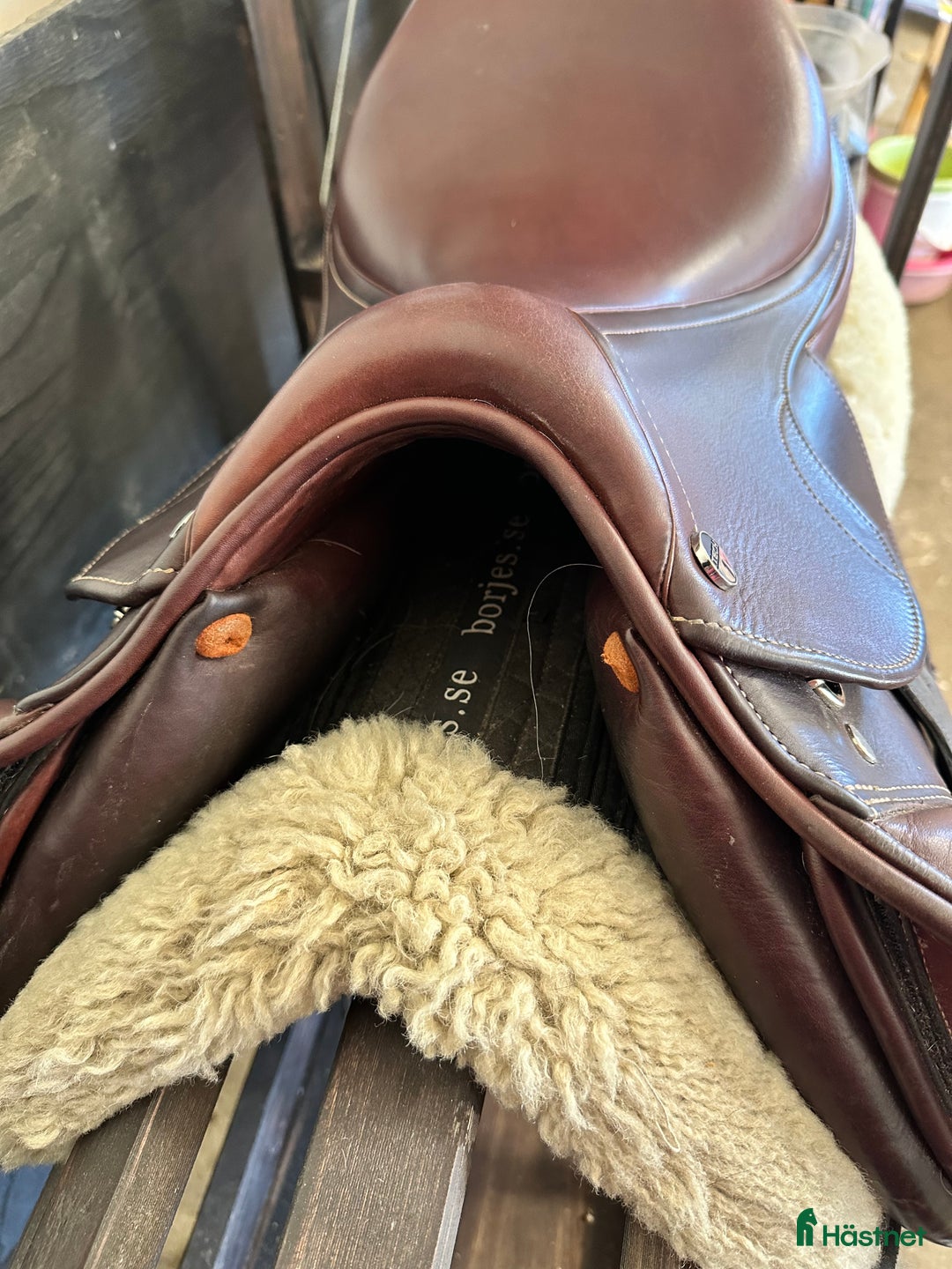 Sadlar hästutrustning till salu: Tech 1 hoppsadel nästintill ny  i Vintrosa - Annons 9