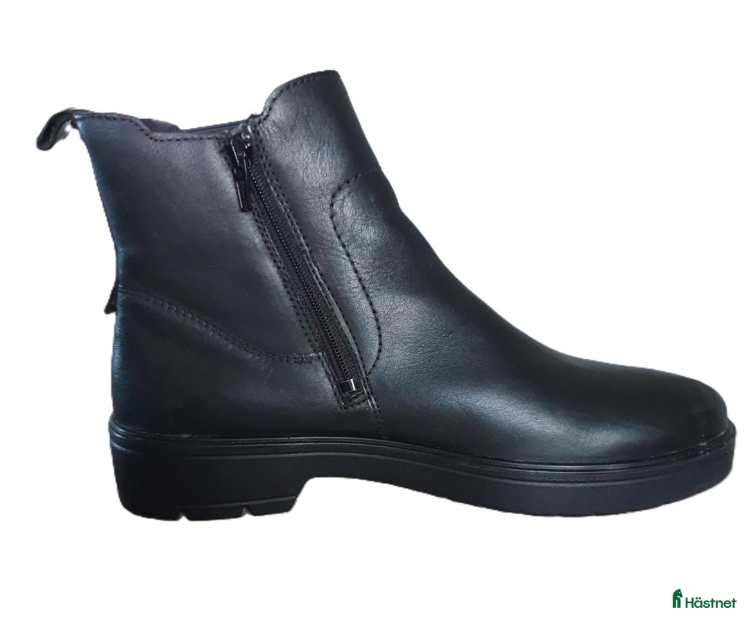 Ridstövlar ryttarutrustning till salu: CHELSEA BOOTS i Torslanda - Annons 2