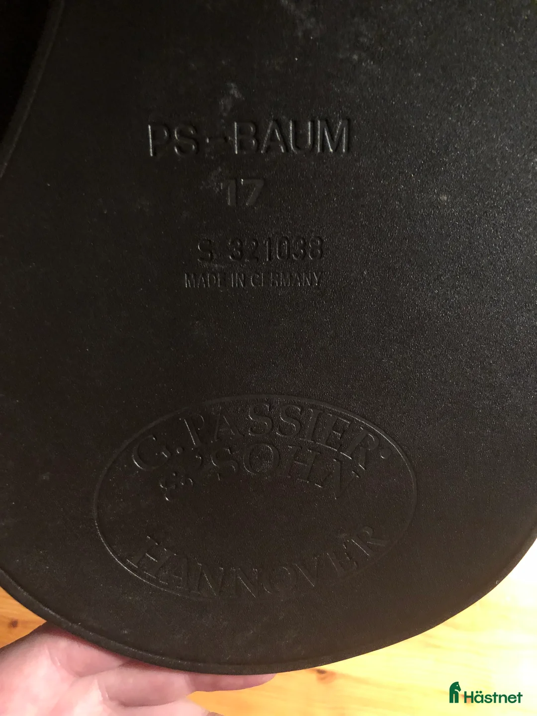 Sadlar hästutrustning till salu: Passier hoppsadel i Lund - Annons 2