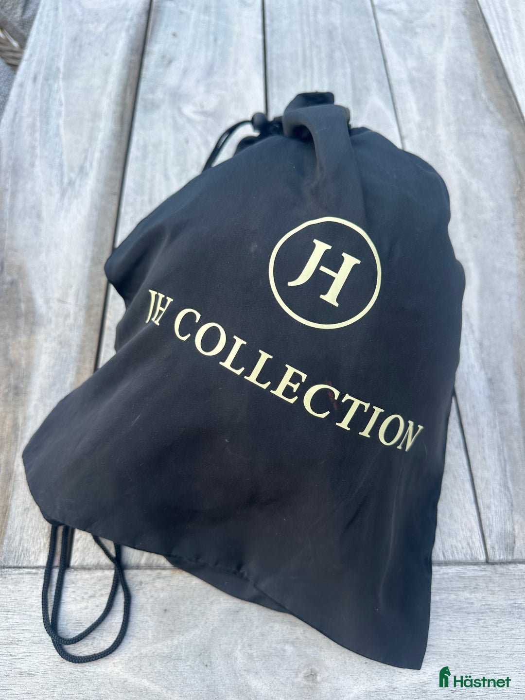 Hjälmar ryttarutrustning till salu: Hjälm i nyskick M i Karlstad - Annons 2