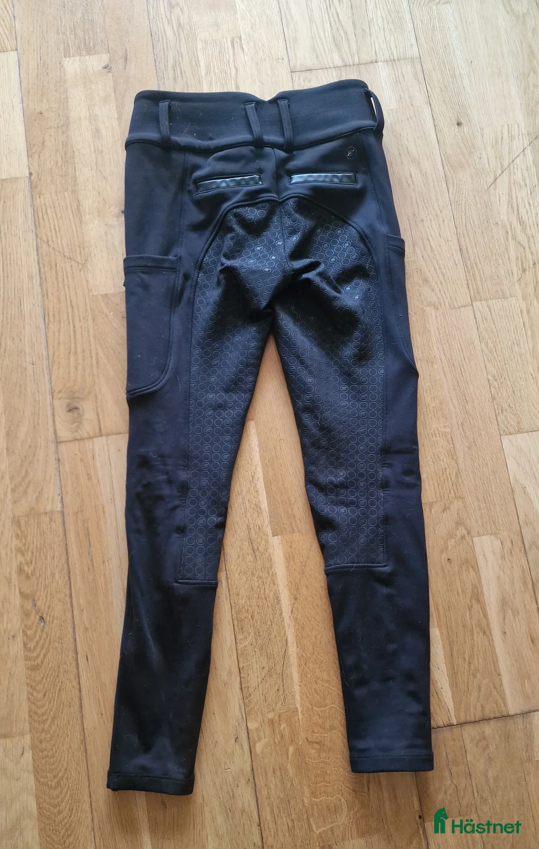 Ridbyxor ryttarutrustning till salu: Fynda fodrade ridbyxor  - Annons 2