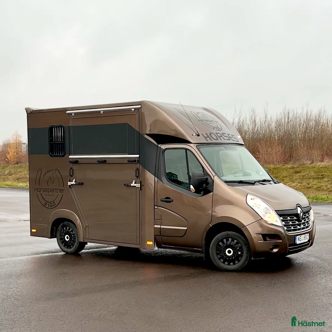 Hästlastbilar  fordon & transport till salu: B-kortare med hög lastvikt - Annons 1