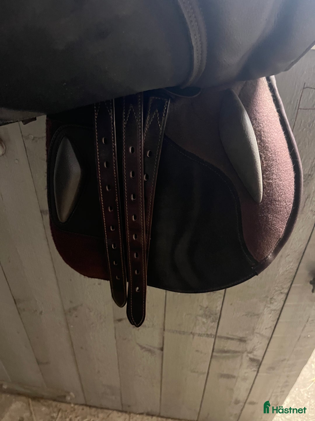 Sadlar hästutrustning till salu: Brun hoppsadel från Wintec  i Landsbro - Annons 4