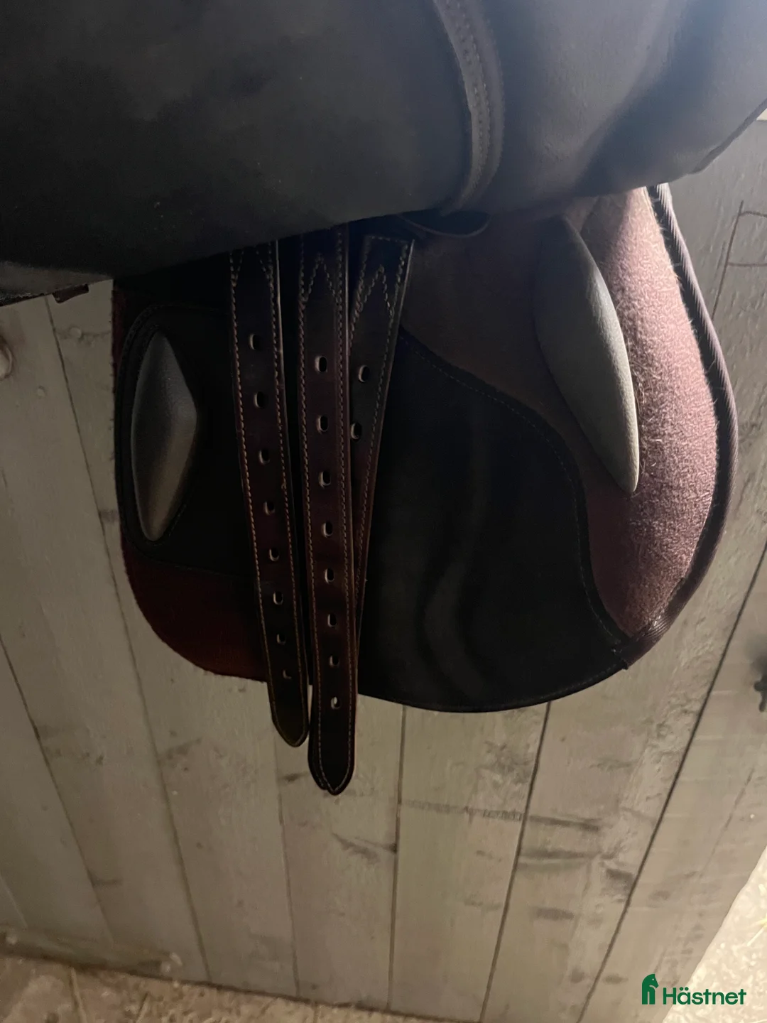Sadlar hästutrustning till salu: Brun hoppsadel från Wintec  i Landsbro - Annons 4