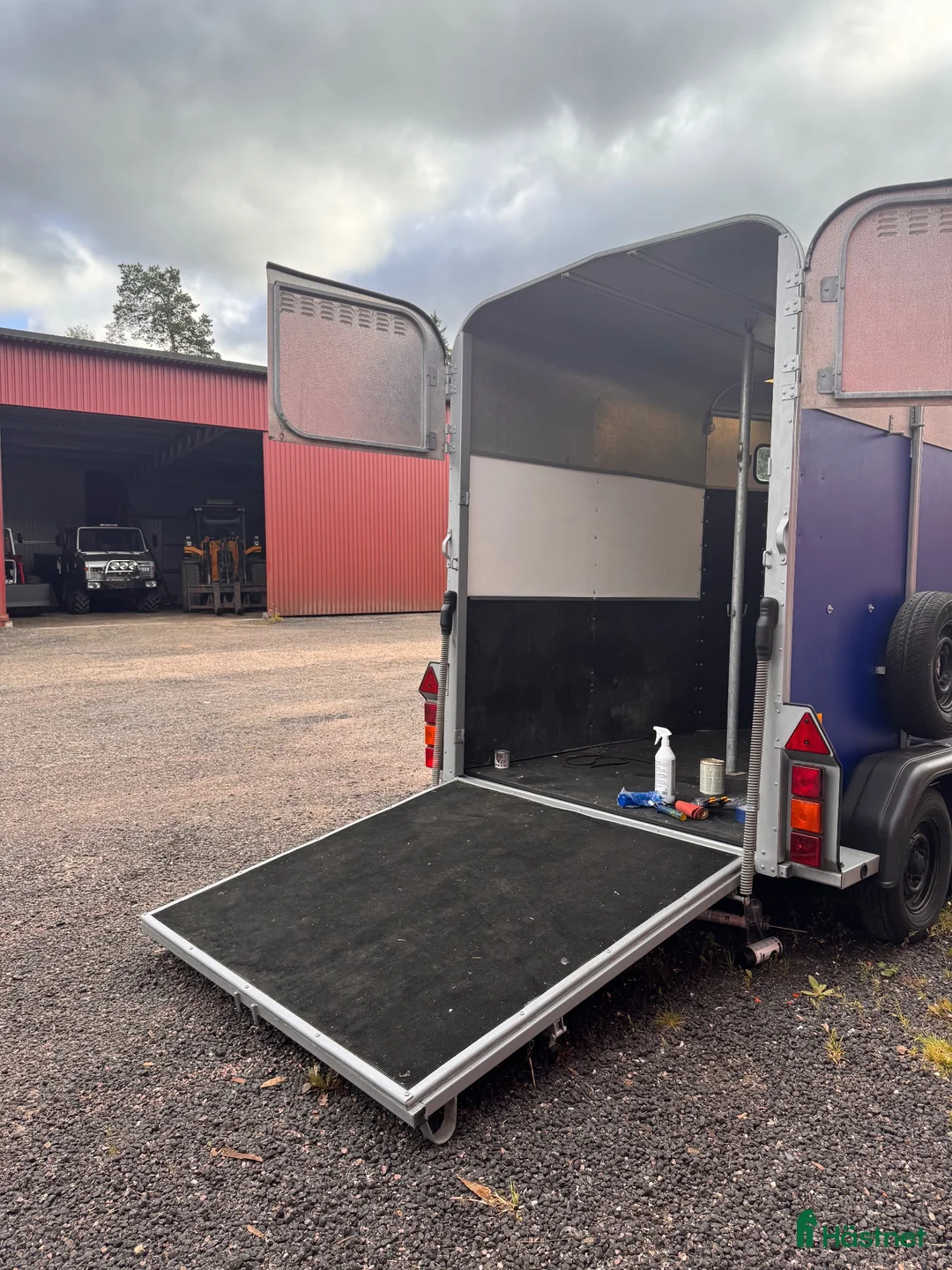 Hästtransporter  fordon & transport till salu: Ny renoverad Ifor Williams med frontutlastning i Vänersborg - Annons 2