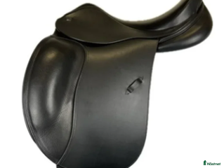 Sadlar hästutrustning till salu: Estelle dressyrsadel 17 i Motala - Annons 2