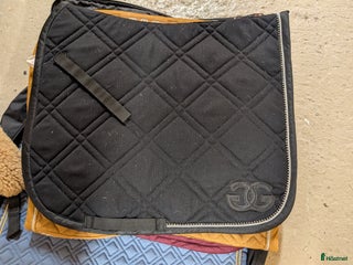 Schabrak & Vojlockar hästutrustning till salu: Diverse schabrak i Nyköping - Annons 12