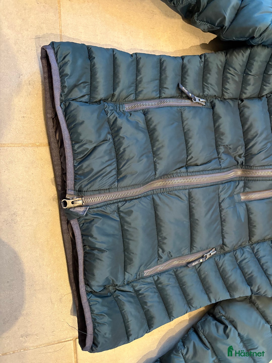 Jackor & Kavajer ryttarutrustning till salu: Mycket fin Uhip jacka, stl 36 i Arlöv - Annons 3