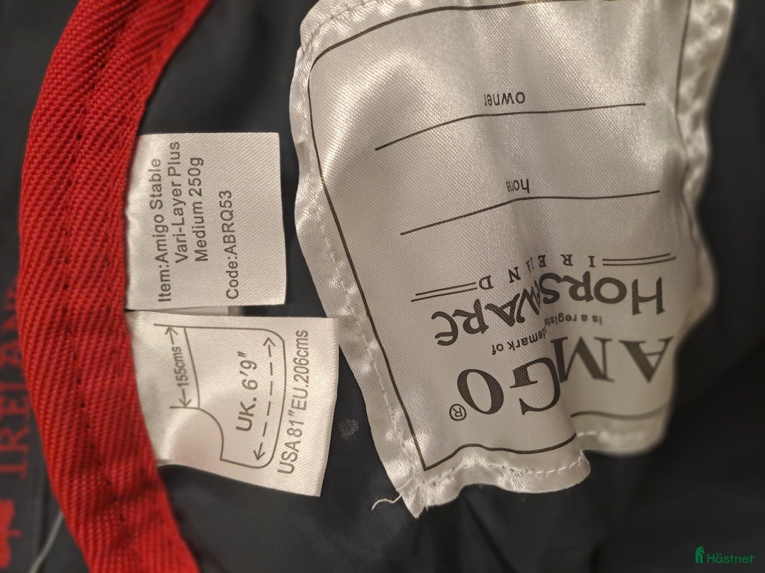 Täcken hästutrustning till salu: Amigo vari-layer med hals i Malmö - Annons 2