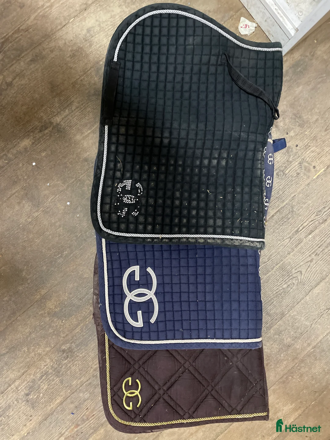 Schabrak & Vojlockar hästutrustning till salu: Superfina GG schabrak! i Västerås - Annons 1