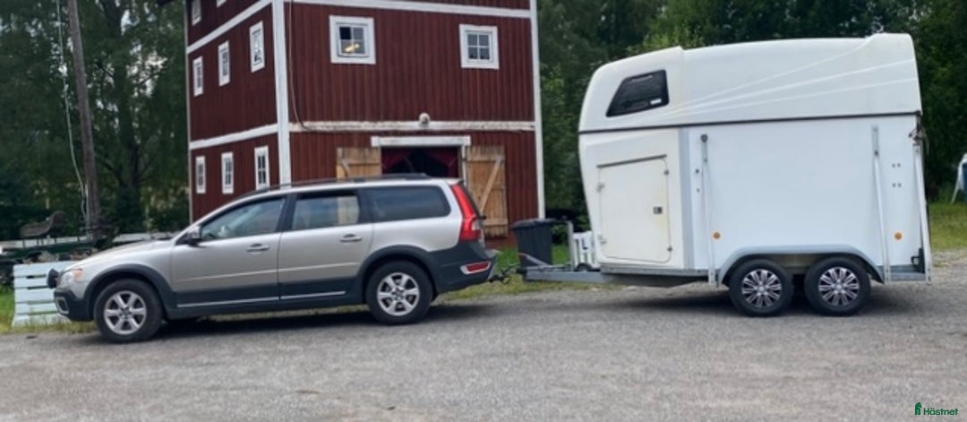 Hästtransporter  fordon & transport till salu: Fynda fräsch, ljus o fin boggievagn i Ludvika - Annons 1