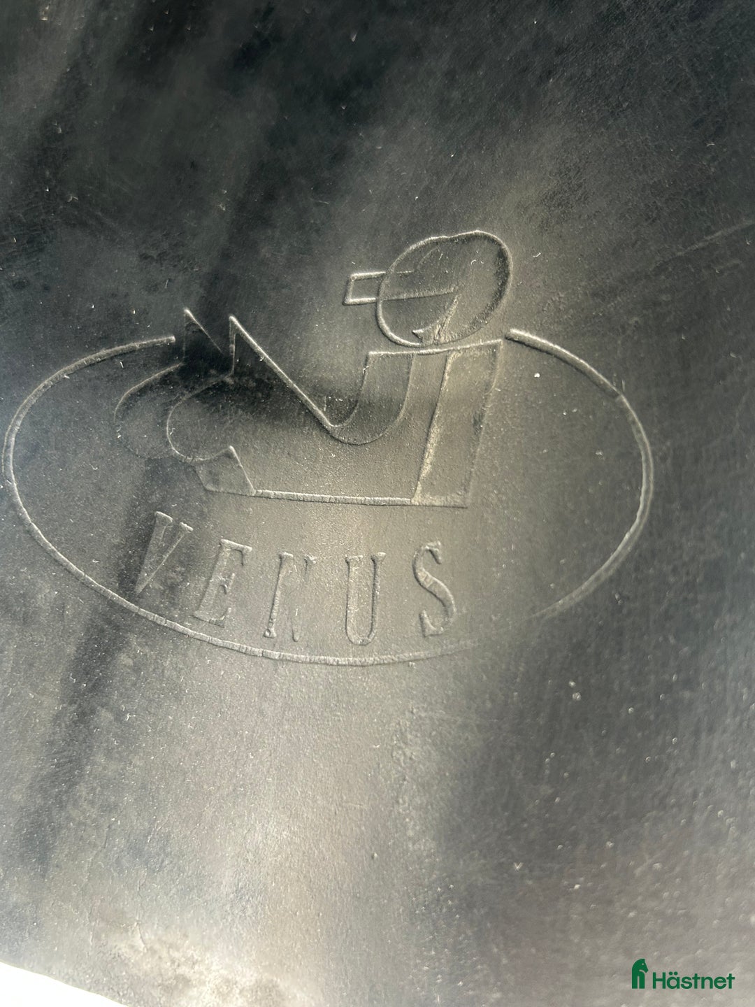 Sadlar hästutrustning till salu: Dressyrsadel Prestige Venus 16’ i Uppsala - Annons 5