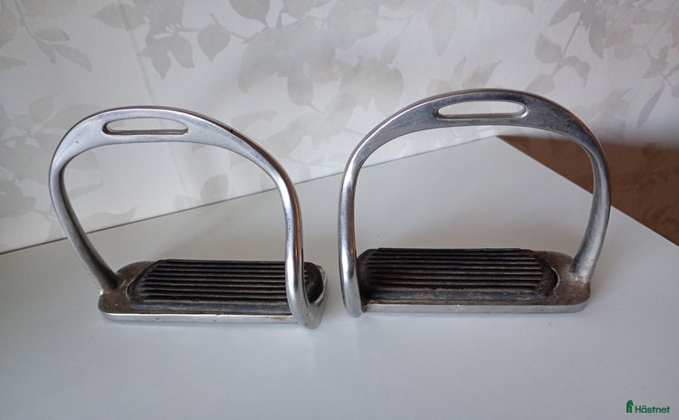 Stigbyglar hästutrustning till salu i Strömstad - Annons 9