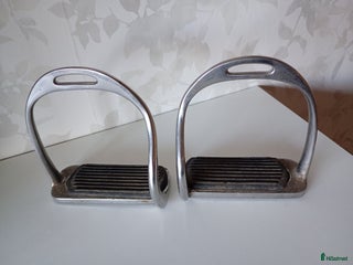 Stigbyglar hästutrustning till salu: Stigbyglar i Strömstad - Annons 7