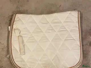 Schabrak & Vojlockar hästutrustning Vitt Fairfield schabrak 💗 i Hammarö - Annons 18