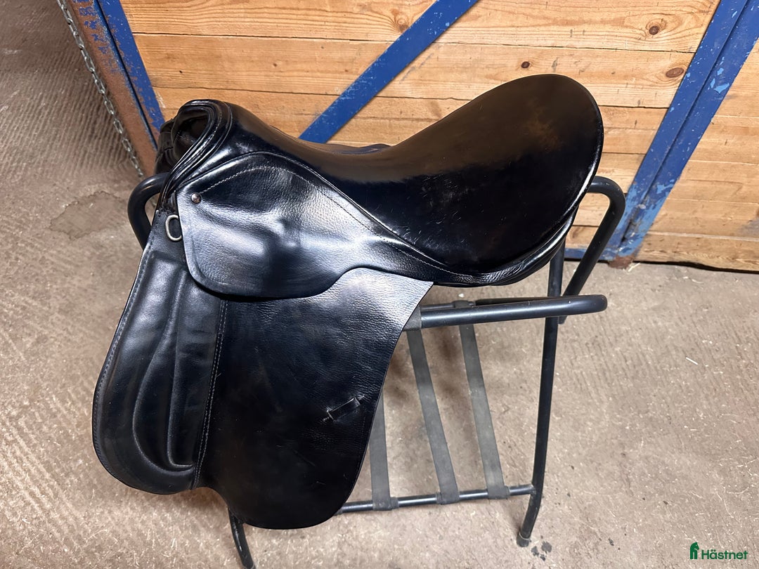 Sadlar hästutrustning till salu: Hubertus i Lillpite - Annons 2