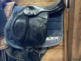 Sadlar hästutrustning Svart Santa cruz - Annons 6