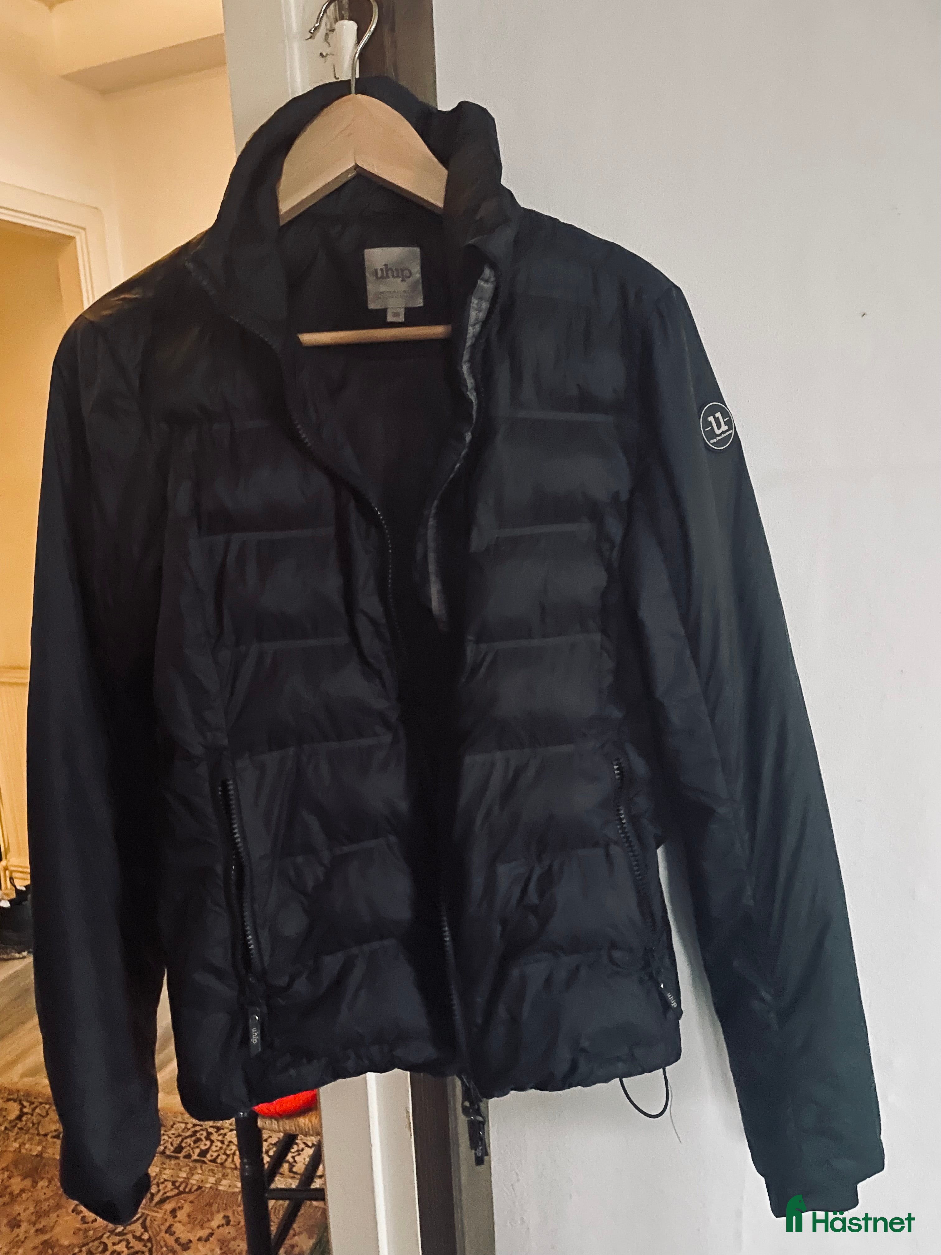 Jackor & Kavajer ryttarutrustning till salu: uhip jacka  i Nyköping - Annons 2