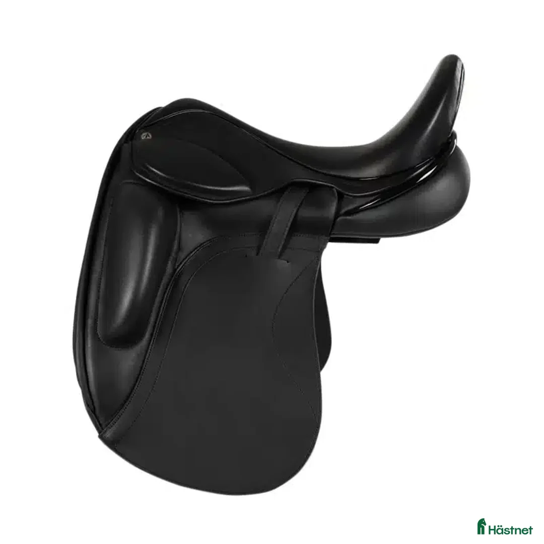 Sadlar hästutrustning till salu: Söker dressyrsadel i Norrfjärden - Annons 2