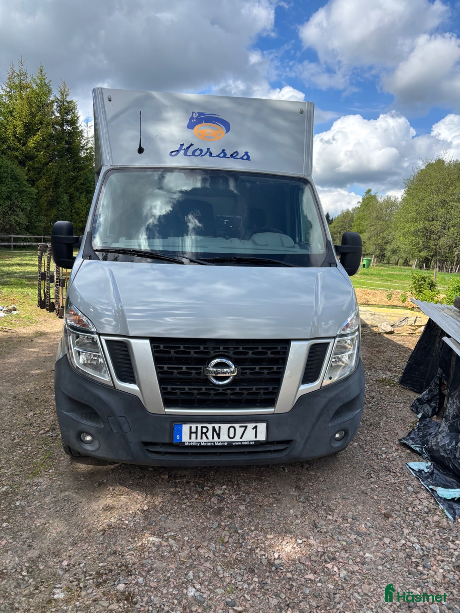 Hästlastbilar  fordon & transport till salu: Hästbil som du kör 2 hästar lagligt - Annons 3